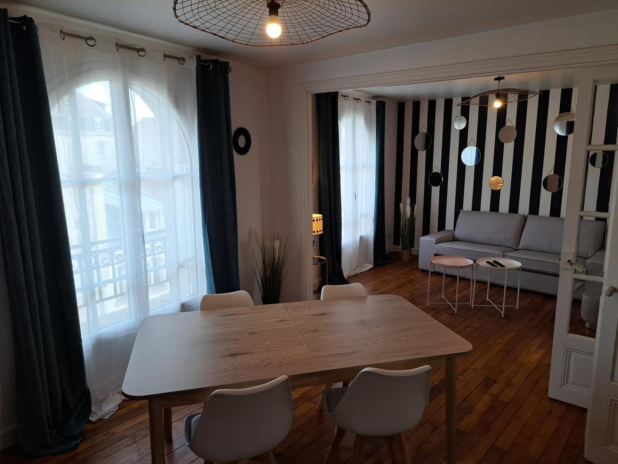 Chez Leon - Vue Cathedrale - Hyper Centre Appartement Reims